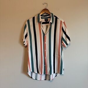 GUESS Shirt Mens M Vertical Stripe Short Sleeve Slim 90s Retro Flowy Festival